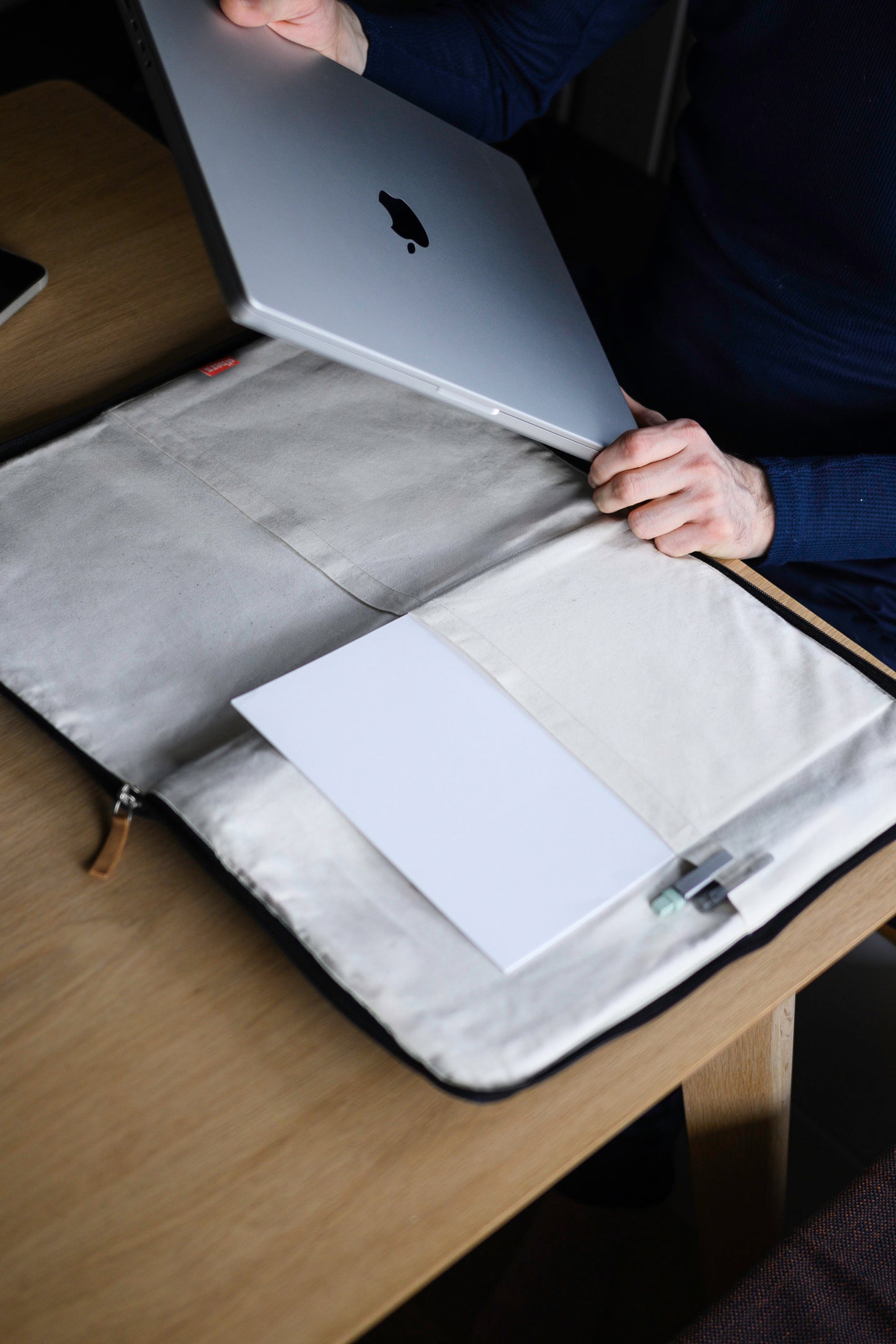 Laptop sleeve, navy, with Shield